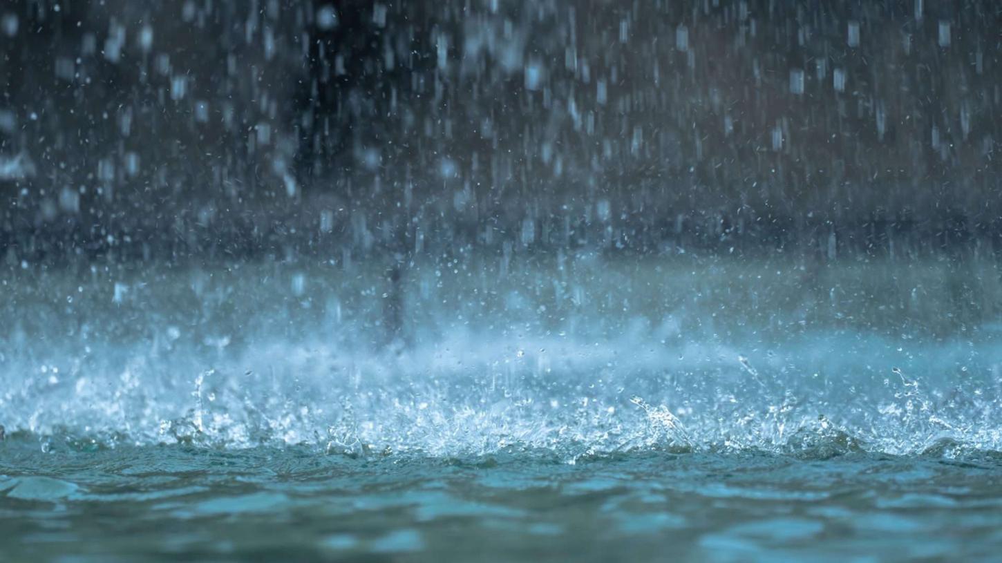 Formação de frente quente e baixa pressão trazem temporais com granizo e chuva intensa para SC nesta quarta e quinta