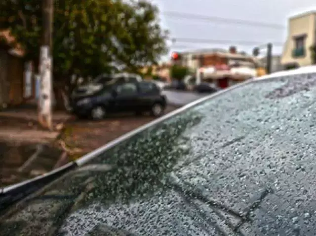 Frente fria se afasta, derruba temperaturas e traz chuva fraca a Santa Catarina neste fim de semana