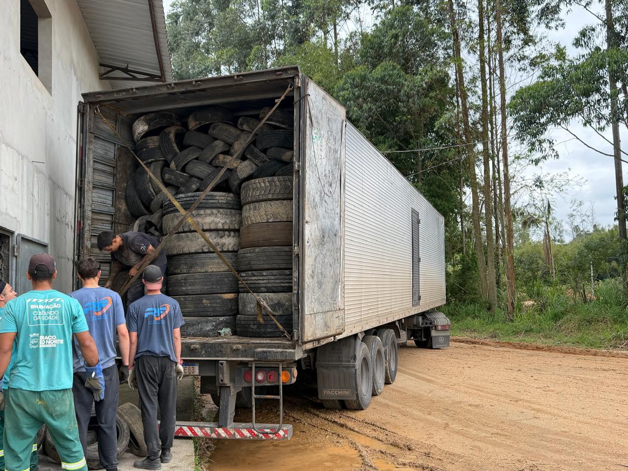Braço do Norte recolhe 720 pneus e supera a marca de 6,4 mil unidades descartadas em 2026