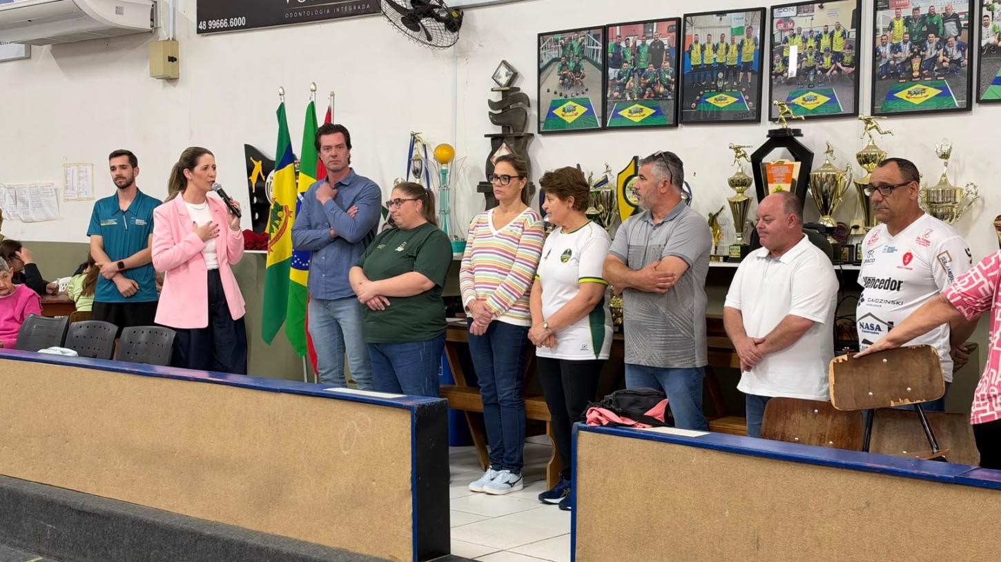 Campeonato Municipal de Bocha e Canastra reúne mais de 110 idosos e define representantes de Braço do Norte para o JASTI