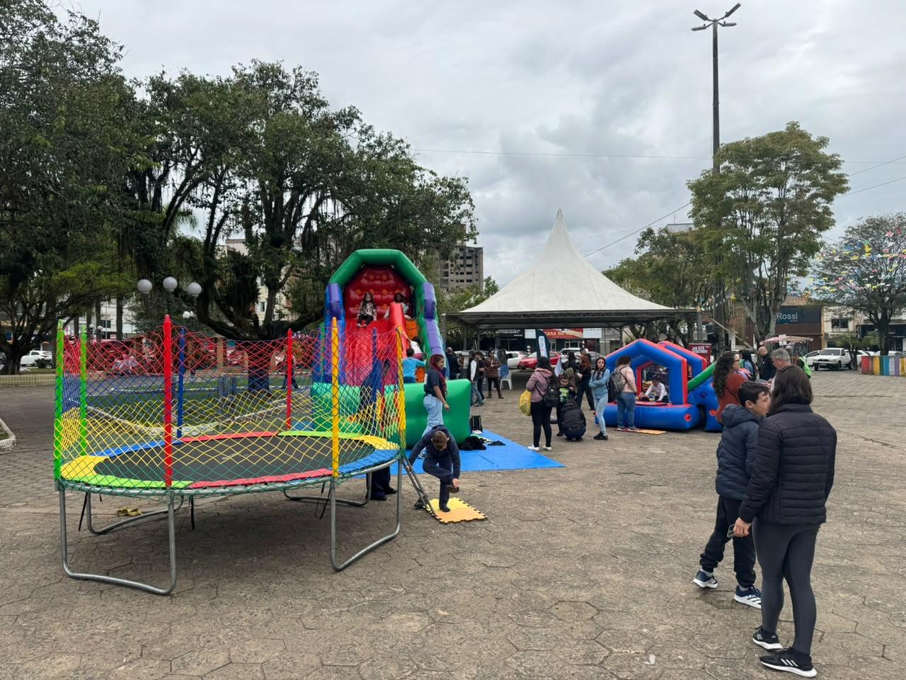 CDL de Braço do Norte promove Sábado D especial do Dia das Crianças com atrações gratuitas na Praça Matriz