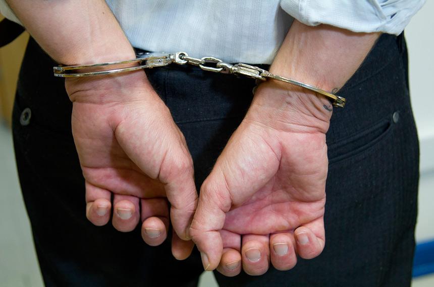 Polícia Militar cumpre mandado e prende mulher por tráfico de drogas em Grão-Pará