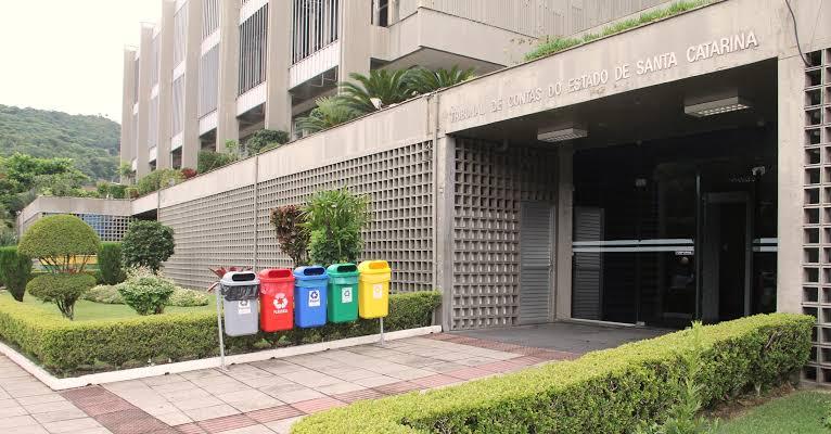 TCE/SC suspende contratos de consultoria tributária firmados pelas Prefeituras de Santa Rosa de Lima e Urussanga