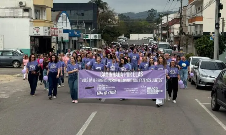 Agosto Lilás mobiliza ruas de Braço do Norte em caminhada de combate à violência contra a mulher