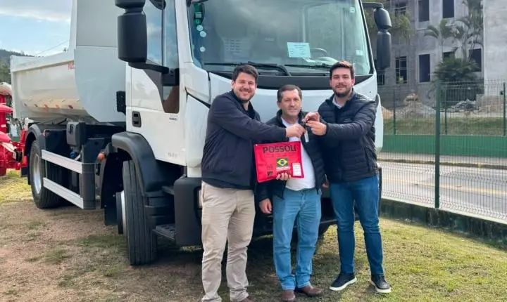Agricultura de São Ludgero ganha reforço com novo caminhão zero-quilômetro para apoio ao produtor