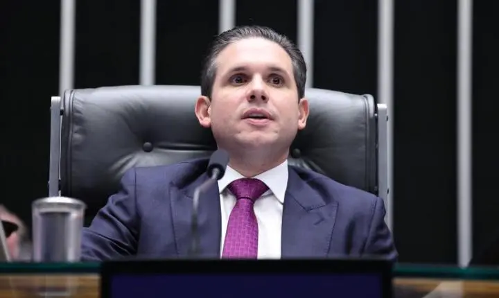 Aprovação da Política Nacional de Minerais Críticos assegura competitividade ao Brasil, diz Motta