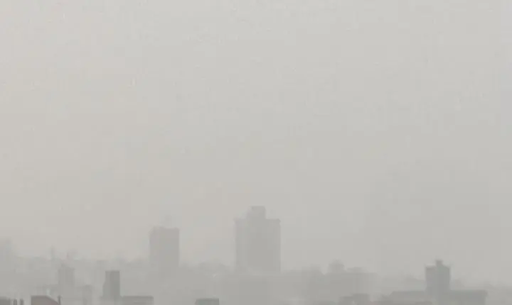 Ar frio e seco derruba temperaturas para até 1°C em Santa Catarina com mar agitado e ondas de até 3 metros