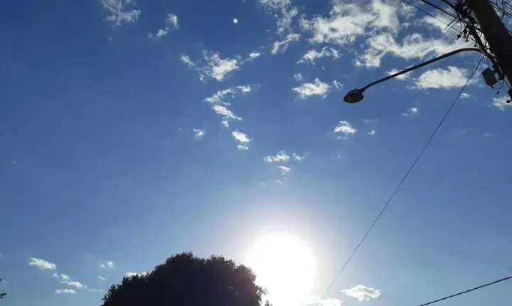 🌡️ Calor de até 30°C e sol marcam o feriado de 1º de maio em Santa Catarina
