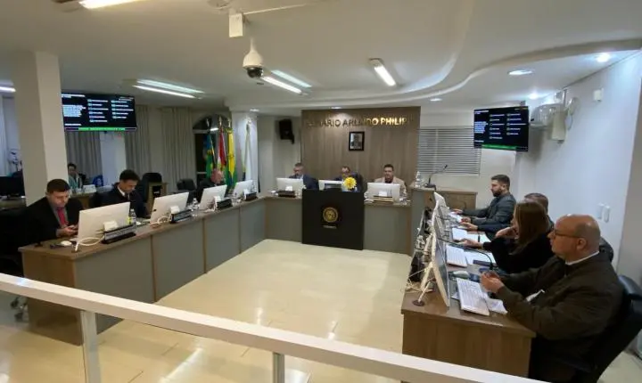 🗳️ Câmara de Braço do Norte aprova crédito especial e analisa retorno de vereadora e demandas de bairros