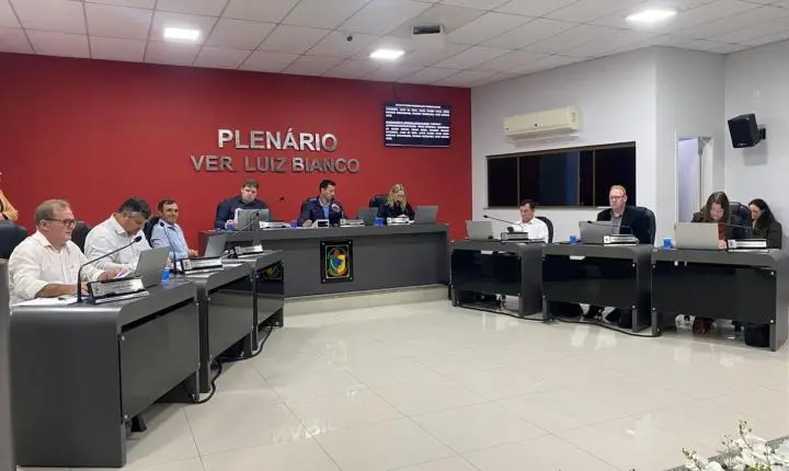 Câmara de São Ludgero aprova projetos sobre saneamento, direitos das mulheres, idosos e orçamento