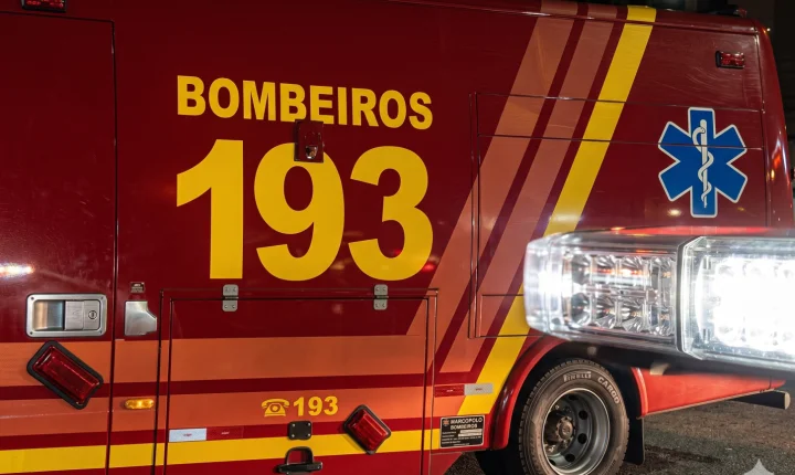 🏠 Churrasco entre vizinhos termina em incêndio e atinge residência em Passo de Torres