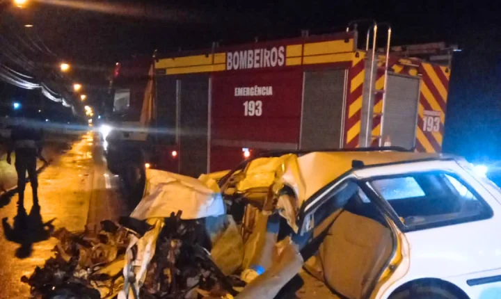 🚗 Colisão frontal entre carro e carreta deixa uma vítima fatal na SC-370 em Gravatal