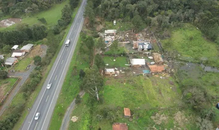Defesa Civil de Santa Catarina confirma passagem de tornado em Três Barras
