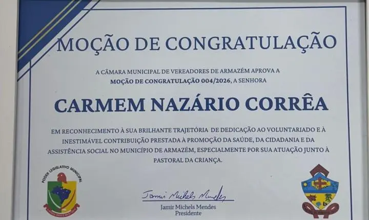 Dona Carminha recebe Moção de Congratulação em Armazém