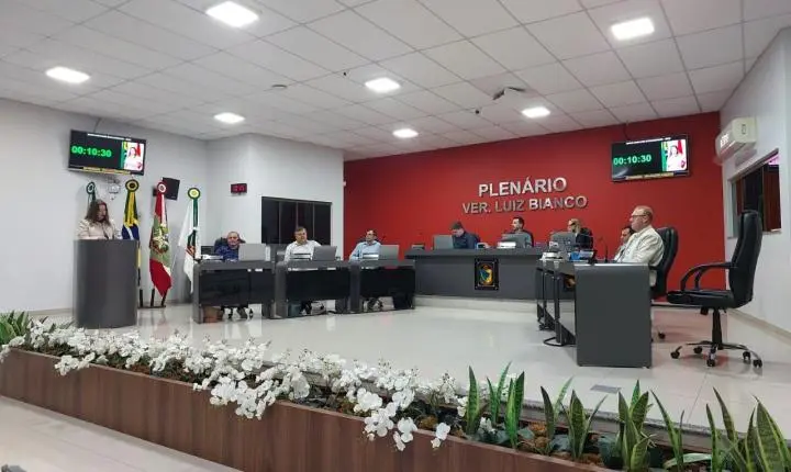 ⚖️ Em sessão marcada por desabafos, vereadores de São Ludgero confirmam abertura de CPI