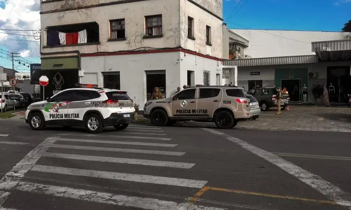 👮 Força-tarefa fiscaliza comércios de bebidas