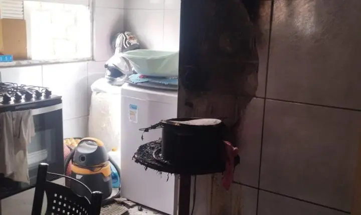 🍳 Fritadeira elétrica falha e provoca princípio de incêndio em casa de Laguna