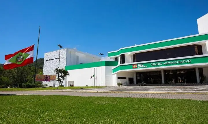 📈 Gastos com comissionados batem recorde no Governo Jorginho