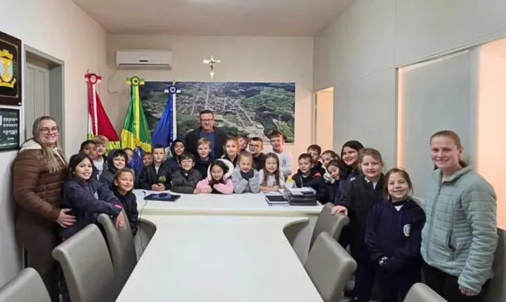 📰 Giro Regional: Posse em Armazém e obras em Rio Fortuna