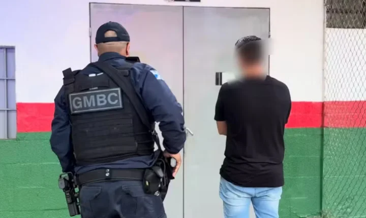 Homem com dívida de R$ 400 mil em pensão alimentícia é preso pela Guarda Municipal em Balneário Camboriú