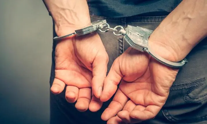 🚔 Homem de 21 anos é preso em Tubarão por descumprir medidas protetivas