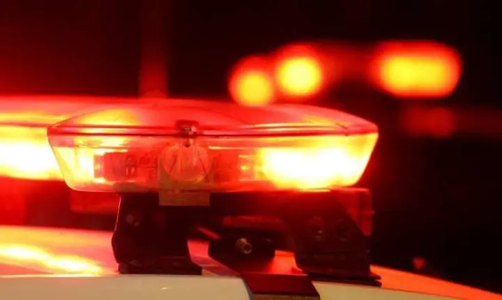 📢 Homem é contido com arma de choque após agredir mulher na Avenida Centenário