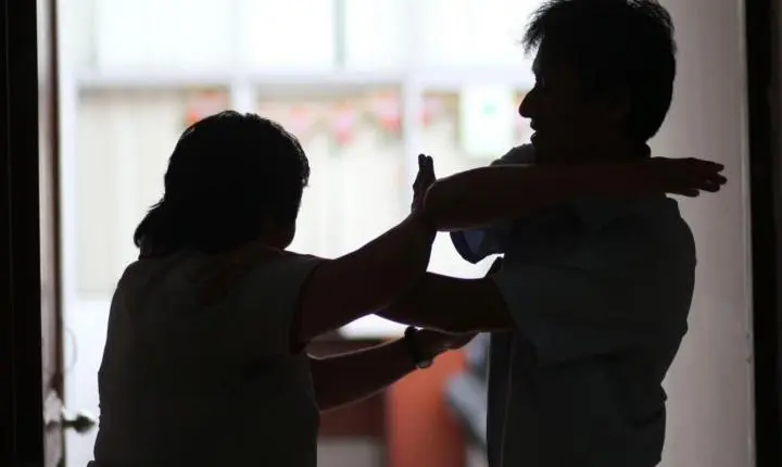 ⚠️ Homem é detido após agredir esposa e filha durante surto em Morro Grande