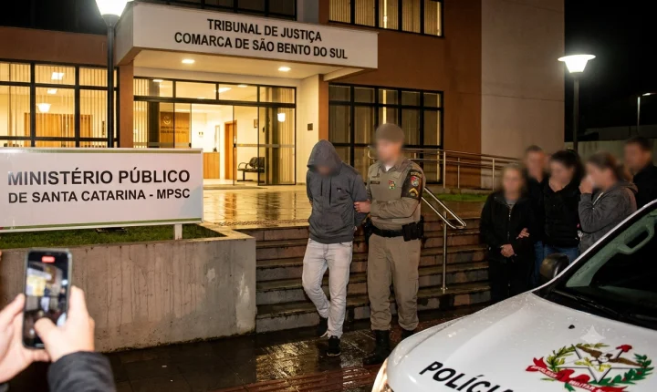 Homem que matou o próprio pai com halter é condenado a 14 anos de prisão em São Bento do Sul