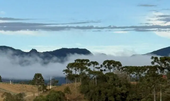 Massa de ar frio e seco estabiliza o tempo e despenca temperaturas em Santa Catarina nesta quarta-feira (8)