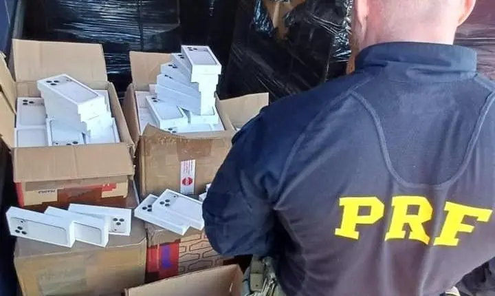 Operação da PRF apreende carga ilícita avaliada em R$ 20 milhões na BR-101 