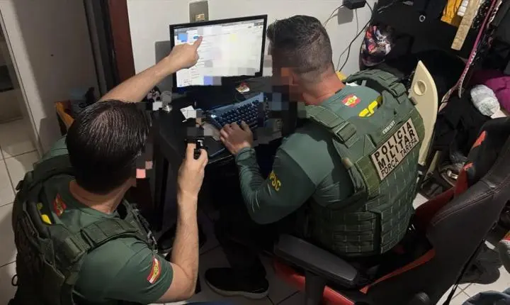 Operação mira esquema de golpes virtuais em renegociação de dívidas e cumpre mandados em Santa Catarina e no RS