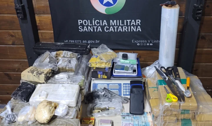Operações da PM resultam em prisões, apreensão de menor e mais de 43 kg de drogas na região