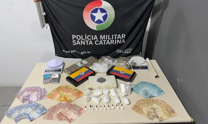 🚔 PM apreende mais de 6 kg de drogas em 