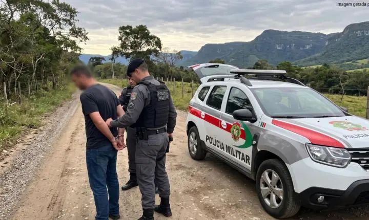Polícia Militar cumpre mandados de prisão e encaminha dois homens ao presídio no Sul catarinense