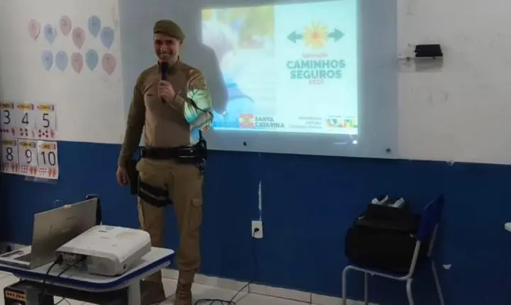 Polícia Militar intensifica ações de combate à violência infantojuvenil em Imbituba