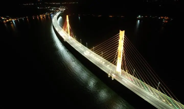Ponte Anita Garibaldi é totalmente bloqueada na BR-101 Sul para reparo emergencial