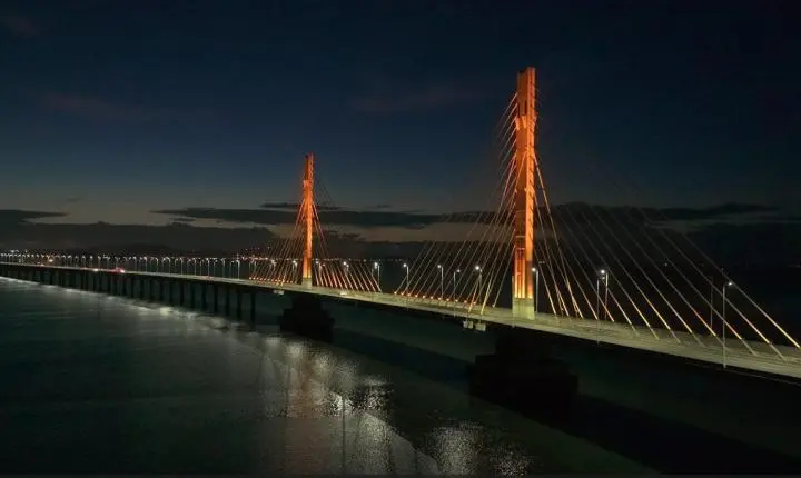 Ponte Anita Garibaldi segue sob monitoramento e opera com tráfego parcial na BR-101
