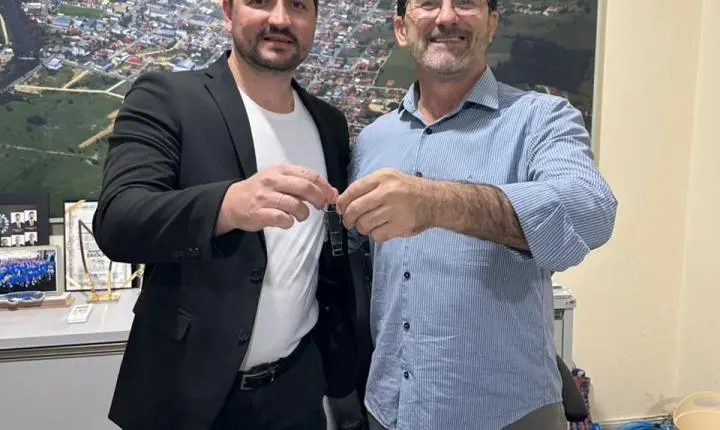 🎓 Presidente da Câmara de Armazém assume a prefeitura interinamente