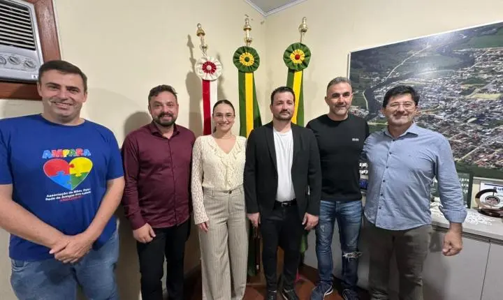 🎓 Presidente da Câmara de Armazém assume a prefeitura interinamente