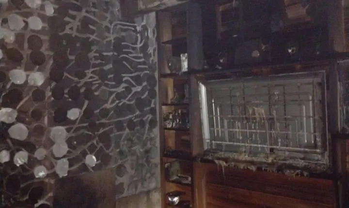 Princípio de incêndio atinge sala de residência no bairro Divina Providência em São Ludgero