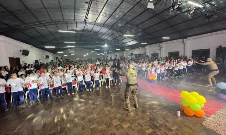 Proerd forma 637 estudantes da rede escolar em solenidade em Braço do Norte
