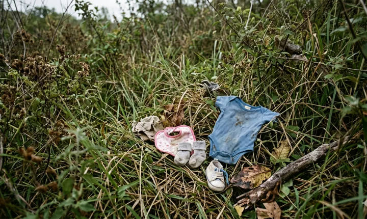 📰 Quase dez anos após abandonar bebê em terreno baldio, mulher é condenada no Meio-Oeste