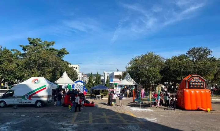 Sábado D especial de Dia dos Pais terá comércio aberto até 17h e atrações na Praça da Matriz em Braço do Norte