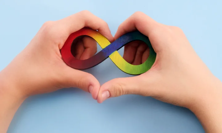 🗓️ Santa Catarina institui oficialmente o Dia Estadual da Mãe Atípica