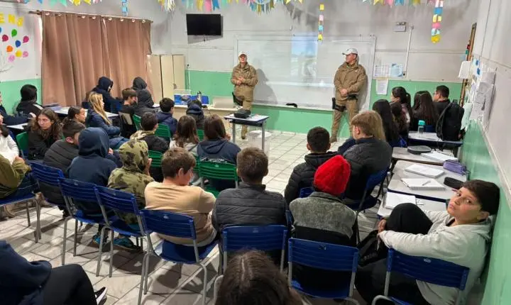 🏫 Semana de Educação para o Trânsito atende mais de 3 mil estudantes em Braço do Norte