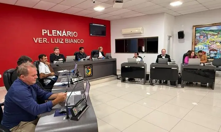 🔎 Sessão extraordinária marca leitura de requerimento para criação de CPI em SL