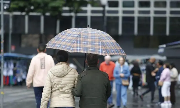 ⛈️ Sistema de baixa pressão traz chuva e risco de temporais para Santa Catarina