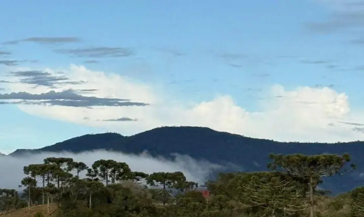 Tempo firme predomina em Santa Catarina com manhãs frias e tardes agradáveis