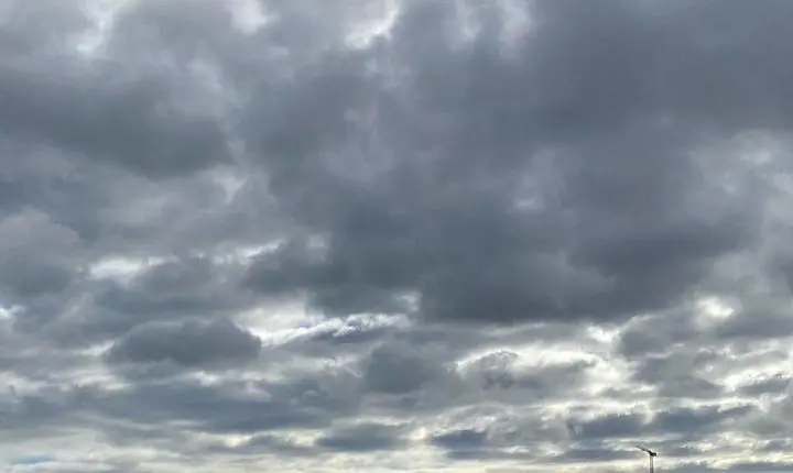 Trégua no frio traz sol nesta quinta, mas temporais voltam ao Oeste na sexta em SC