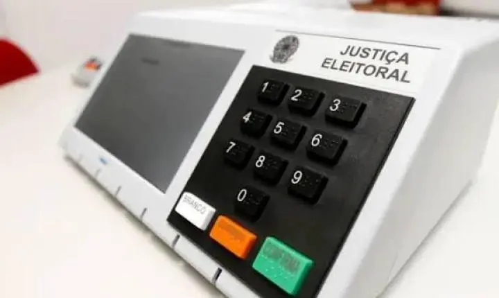 TSE fixa regras para propaganda eleitoral com diretrizes para IA e combate a deepfakes